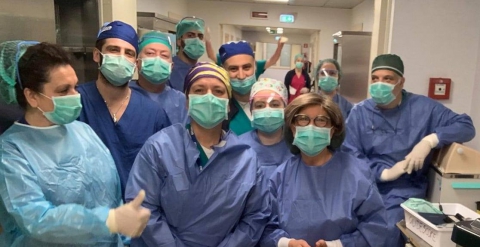 Policlinico, 8 ore senza bere e andare in bagno: «Niente mascherine e tute di ricambio»